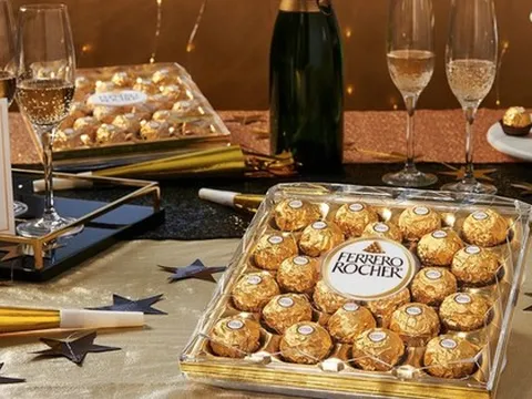 Loại socola quen thuộc với nhiều người Việt, Ferrero Rocher, và câu chuyện gây dựng một thương hiệu khiến cả thế giới “xiêu lòng”