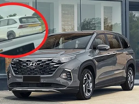 Hyundai Custo bất ngờ chạy thử tại Việt Nam, đối thủ cùng tầm Kia Carnival