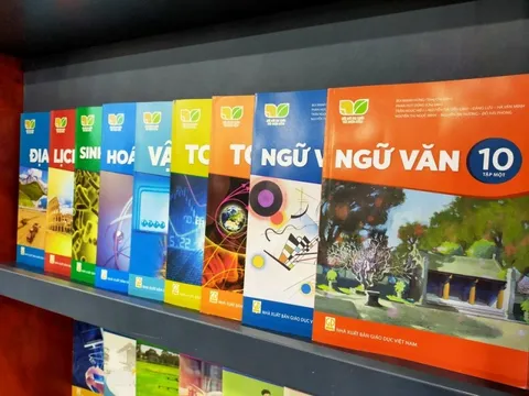 ĐBQH đề xuất 'trả' quyền chọn sách giáo khoa cho giáo viên