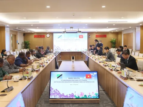 Trao đổi kinh nghiệm xây dựng chính sách thúc đẩy chuyển đổi số, kinh tế số, xã hội số