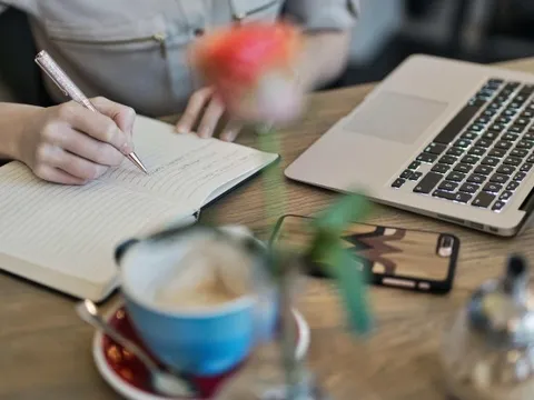 6 công việc làm thêm tốt nhất dành cho sinh viên đại học