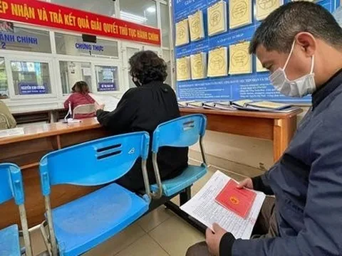 Các đơn vị giáo dục không yêu cầu người dân xuất trình sổ hộ khẩu giấy