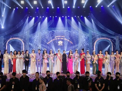 Doanh nhân Hà Nội đăng quang Hoa hậu Quý bà Việt Nam toàn cầu 2023