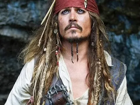 Johnny Depp từ chối làm cướp biển vì giận hãng Disney
