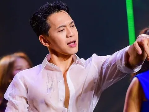 Thấy gì từ việc chủ tịch ACB Trần Hùng Huy hát, nhảy như ca sĩ
