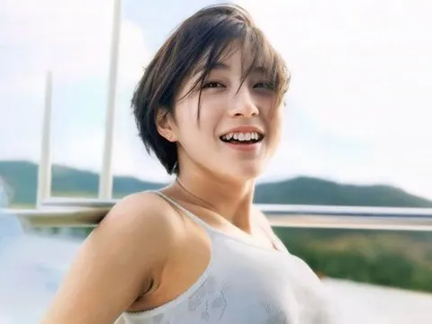 Ngọc nữ Nhật Bản bị hủy phim, nhãn hàng gạch tên sau vụ ngoại tình