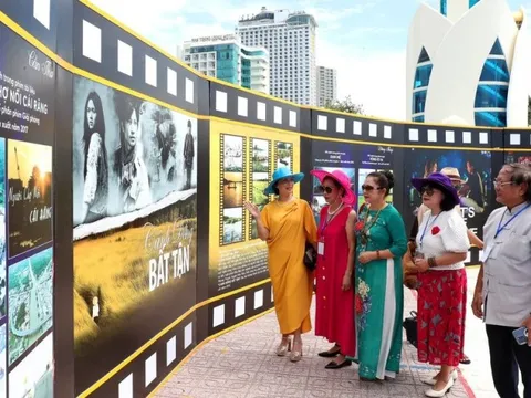 Triển lãm ảnh, chiếu phim miễn phí để quảng bá du lịch và điện ảnh