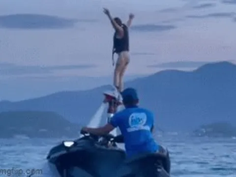 Clip: Người đẹp Diệp Lâm Anh thử sức với Flyboard và cái kết bất ngờ