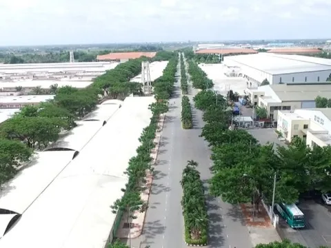 UBND tỉnh Long An yêu cầu cục thuế chưa cưỡng chế thuế của công ty KCN Đồng Tâm