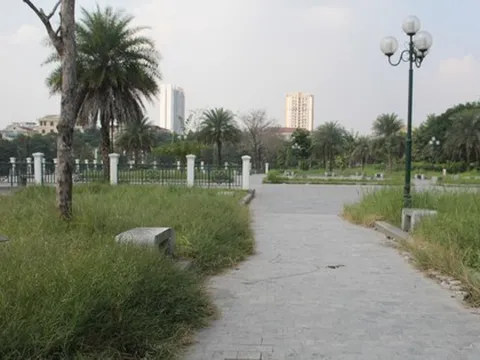 Nhếch nhác công viên trăm tỷ nằm giữa hai quận ở Hà Nội