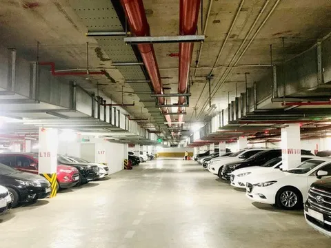 Nóng tranh chấp phí gửi ô tô chung cư Hà Nội: Giá trần được quy định bao nhiêu?