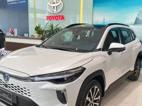 Những mẫu xe hybrid bán chạy nhất tại Việt Nam từ đầu năm