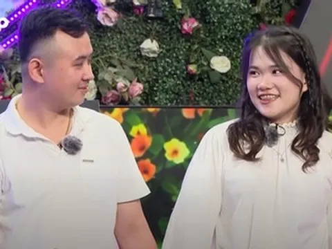 Cô gái 22 tuổi tặng món quà ý nghĩa khiến chàng kỹ sư bối rối