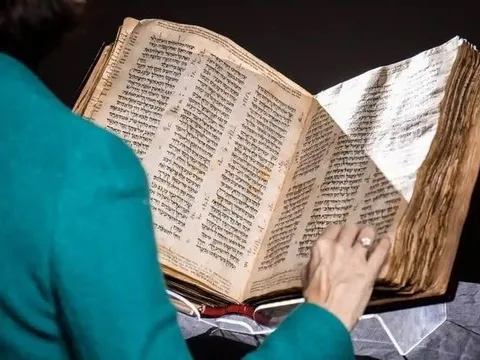 Giá khó tin của cuốn sách đắt nhất thế giới