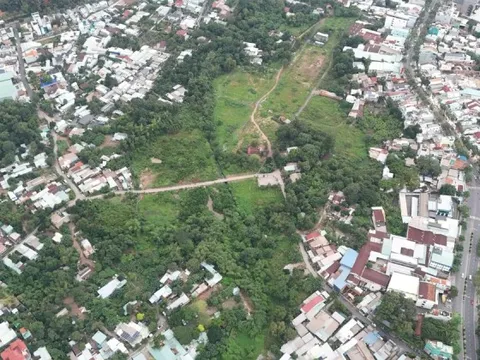 Nhìn từ trên cao khu đất 'vàng’ giữa trung tâm TPHCM bỏ hoang nhiều năm
