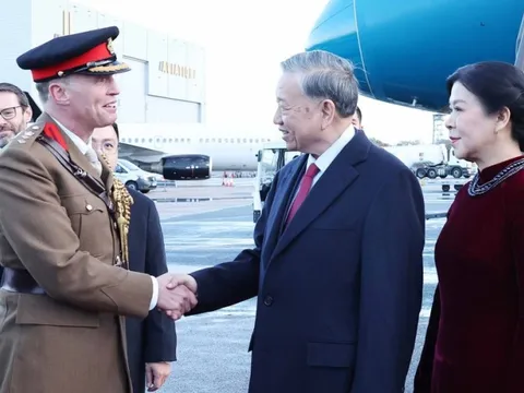 Tổng Bí thư Tô Lâm đến London, bắt đầu thăm Vương quốc Anh