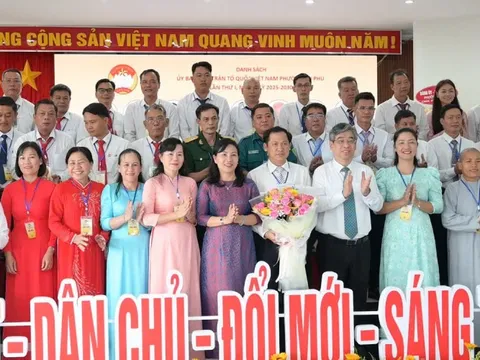 Lấy sự hài lòng của người dân làm thước đo hiệu quả công việc