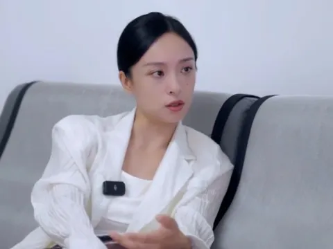 Thủ khoa Bắc Đại 'quay xe' làm diễn viên vì muốn sống tự do