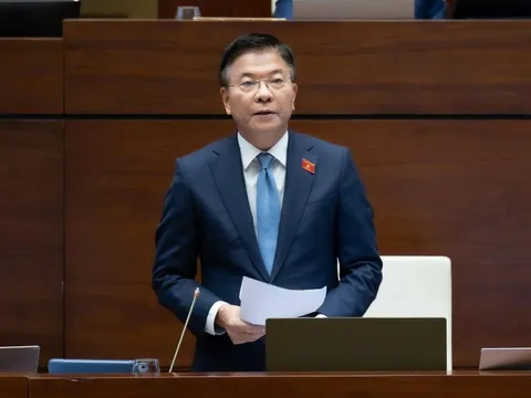 Phó thủ tướng nêu lý do bỏ quy định đuổi học học sinh vi phạm