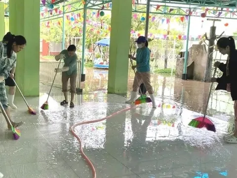 168 trường học ở Huế sẵn sàng đón học sinh trở lại sau lũ lịch sử