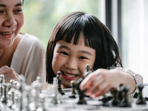 6 dấu hiệu trẻ lớn lên trong gia đình hạnh phúc