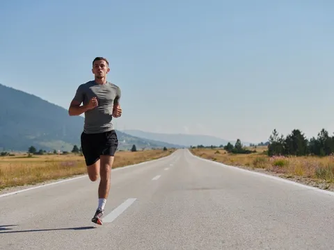 Ngừa nhiều loại ung thư "tử thần" nhờ 2 giờ chạy bộ