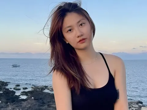 Thấy gì từ hình xăm gây tranh cãi của tân Hoa hậu Hoàn vũ Phương Linh