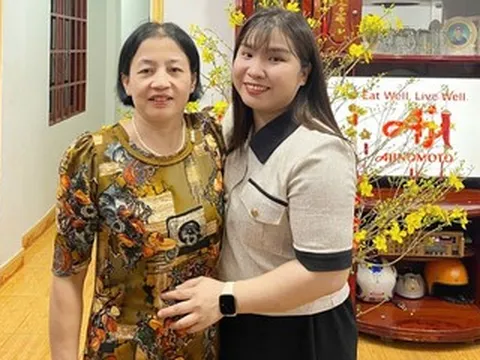 Tai nạn kinh hoàng cướp đi mẹ ruột và 1 chân, cô gái được mẹ chồng bù đắp tất cả