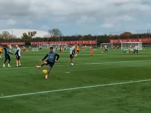 CĐV Arsenal phấn khích: "Vị cứu tinh của chúng ta đã trở lại"