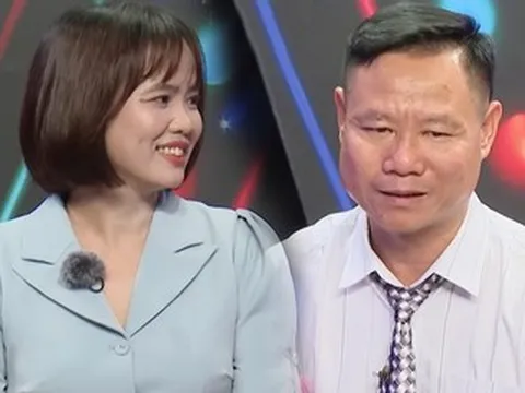 Thầy giáo U50 rụt rè bất ngờ chinh phục được mẹ đơn thân xinh đẹp