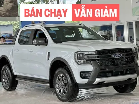 Ford Ranger giảm giá mạnh tại đại lý: Bản Wildtrak, Raptor giảm tới 120 triệu đồng, bản ‘base’ còn rẻ hơn Hilux