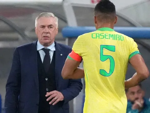 Casemiro lên tiếng bảo vệ Neymar