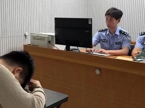 Mẹ vừa thông báo chuyển khoản thành công 300 triệu, nam sinh xác nhận rồi liền báo cảnh sát