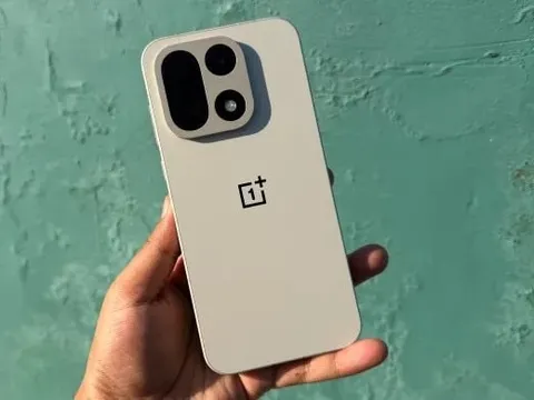 Cây bút công nghệ: "1 tuần dùng thử mẫu điện thoại Trung Quốc đang gây sốt, tôi thấy thích hơn cả iPhone"