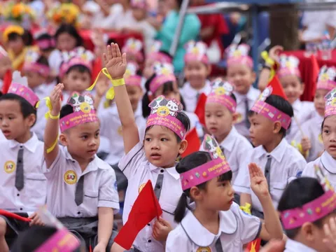 Hà Nội thông qua quy định mức học phí, mức cấp bù tiền miễn học phí