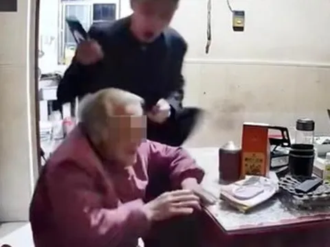 Cụ bà 92 tuổi bị con trai hành hung có hành động khó tin sau khi ra viện