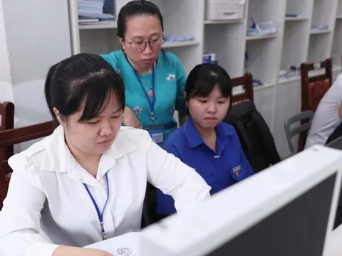 Góp ý dự thảo Văn kiện Đại hội XIV: Hoàn thiện thể chế phát triển bền vững