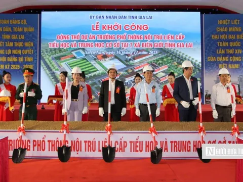 Phó Thủ tướng Hồ Quốc Dũng: Xây trường học kiểu mẫu, hiện đại, thân thiện cho học sinh vùng biên