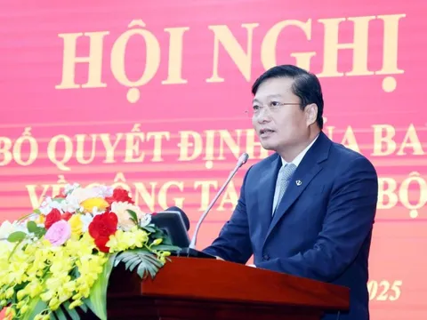 Chủ tịch UBND tỉnh Nghệ An Lê Hồng Vinh giữ chức Phó Bí thư Tỉnh ủy Quảng Trị