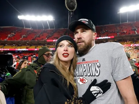 'Parasocial' là từ của năm 2025