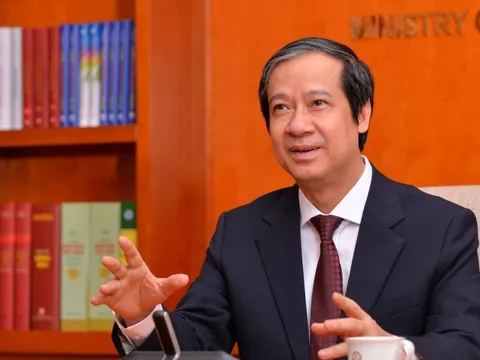 Giữ tôn nghiêm trong giáo dục: “Thầy ra thầy, trò ra trò”