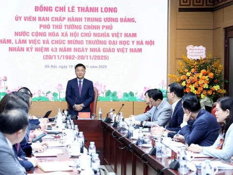 Phó Thủ tướng Lê Thành Long chỉ rõ 'thời cơ đặc biệt' cho sự phát triển của Đại học Y Hà Nội