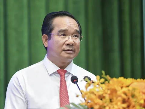 Chủ tịch TP.HCM: Trồng người phải bắt đầu từ giáo dục nhân cách