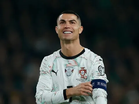 Án phạt của FIFA dành cho Ronaldo gây tranh cãi dữ dội
