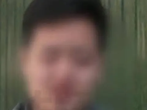 8 năm tằn tiện, chồng sốc khi vợ gửi 2,5 tỷ đồng cho streamer gọi mình là 'bé yêu'