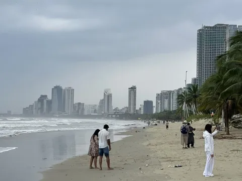 Giáo sư Hàn Quốc đề xuất táo bạo biến biển và núi đá Đà Nẵng thành sân khấu số