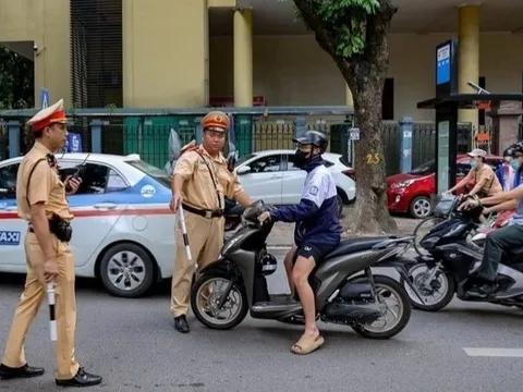 Kiểm tra, xử lý 2.100 học sinh và phụ huynh vi phạm an toàn giao thông