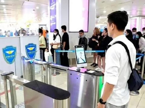 Từ hôm nay, khách không ký gửi hành lý phải làm thủ tục bằng VNeID