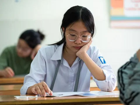 Tuyển sinh 2026: Vì sao nhiều trường thu hẹp vai trò của học bạ?