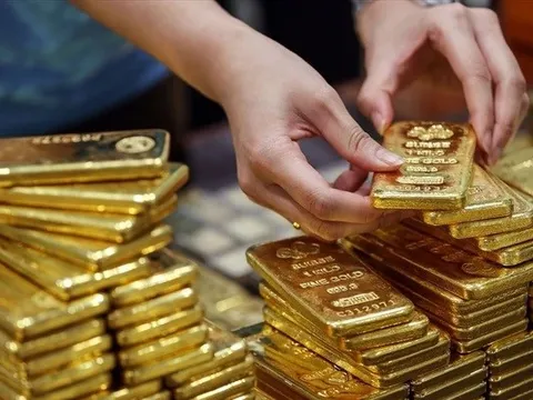 Giá vàng hôm nay 15/12: Vàng SJC trên tầm cao